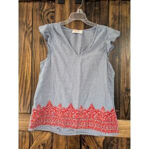 Renee C V-Neck Ruffled Cap Sleeve Top with Red Embroidery sz large in GUC